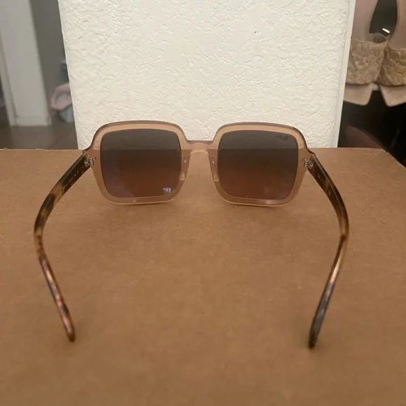 Ray-Ban Brown Oversized Square Sunglasses - Picture 4 of 4